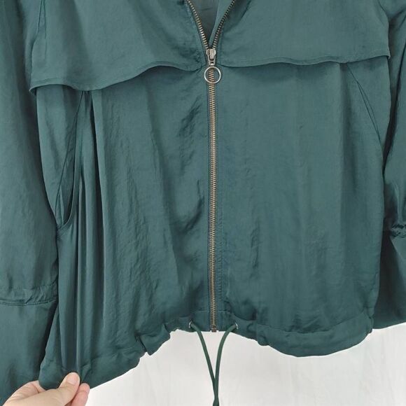 NWT Halogen Women's Size Medium Emerald Green Zip Up Jacket Bell Sleeves Draw St - Picture 5 of 8